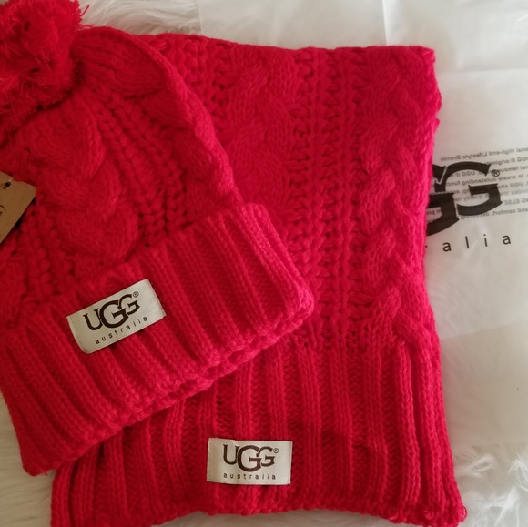 🎁UGG Australia Knit Scarf & Pom Hat Set Unisex - Picture 2 of 4
